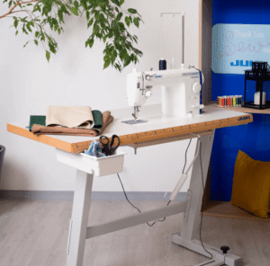 Choosing the Right Industrial Sewing Machine for Your Business