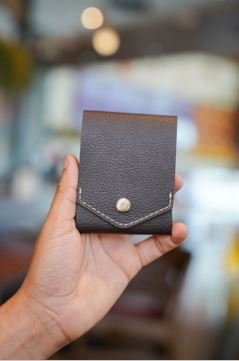 PREMIUM HANDCRAFTED QUALITY WITH TIMELESS APPEAL: